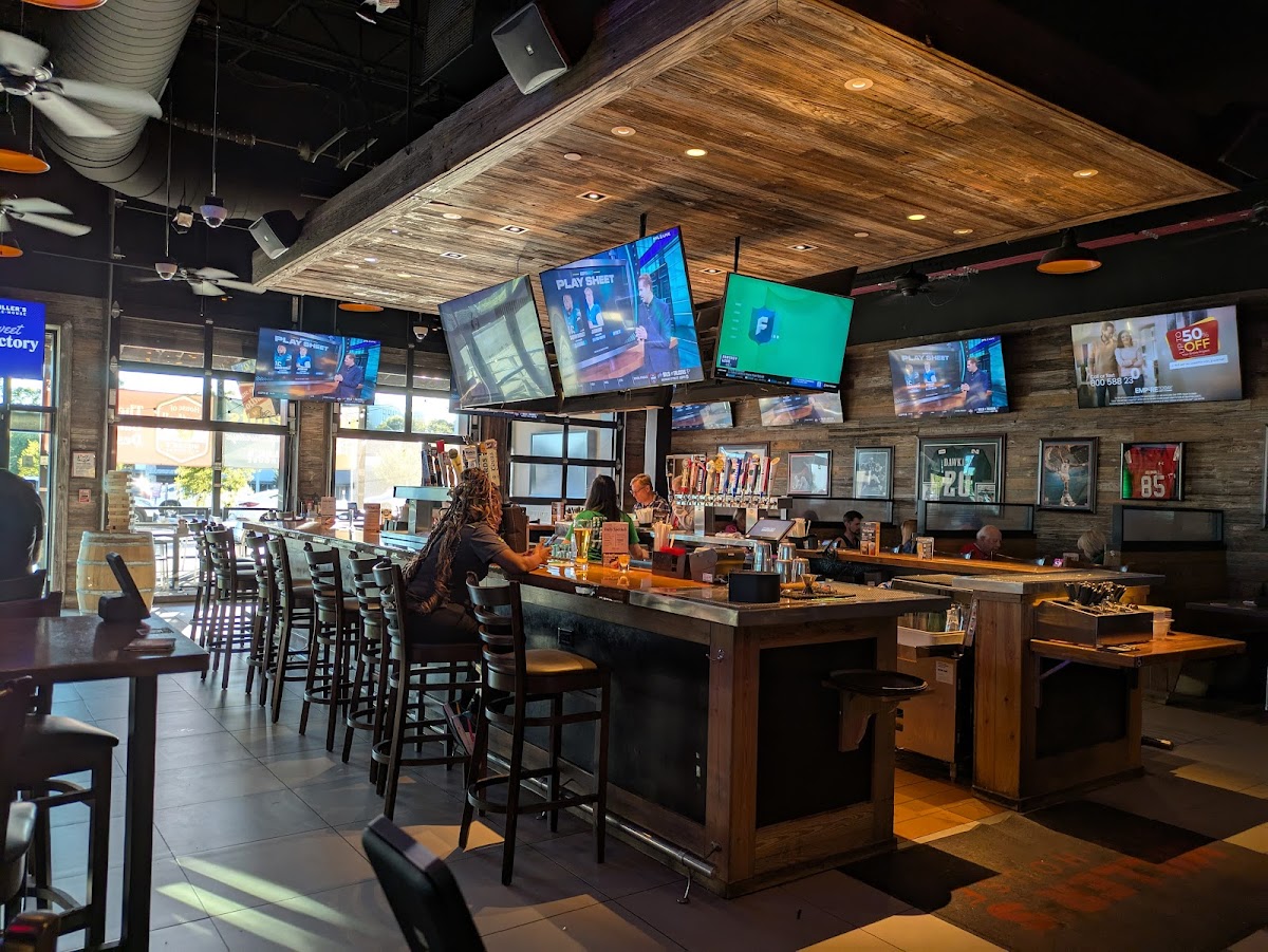 Miller's Ale House Photo 4